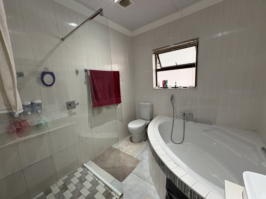 4 Bedroom Property for Sale in Darling Western Cape